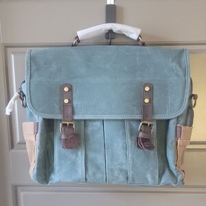 Classic Retro Style Messenger Bag With Crossbody Strap